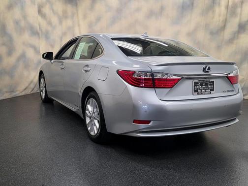 2014 Lexus ES 300h Base
