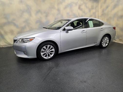 2014 Lexus ES 300h Base
