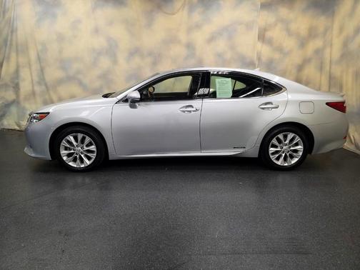 2014 Lexus ES 300h Base