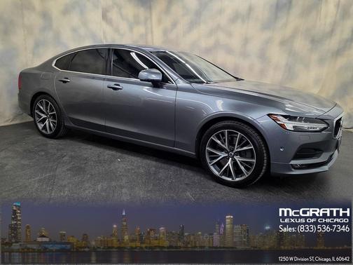 2017 Volvo S90 T6 Momentum