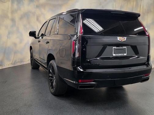 2022 Cadillac Escalade Sport