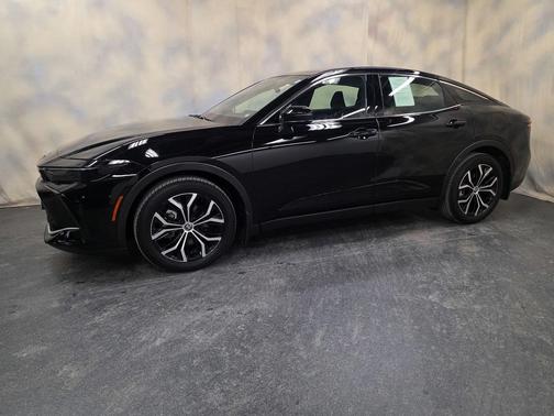 2023 Toyota Crown XLE