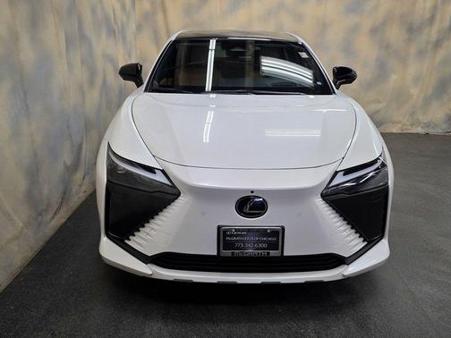 Eminent White Pearl 2023 Lexus RZ 450e Premium