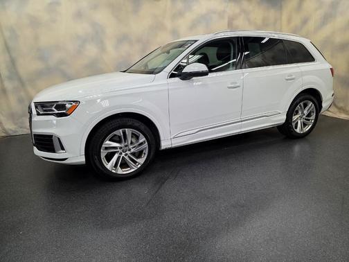 2020 Audi Q7 45 Premium