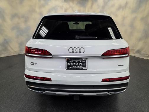 2020 Audi Q7 45 Premium