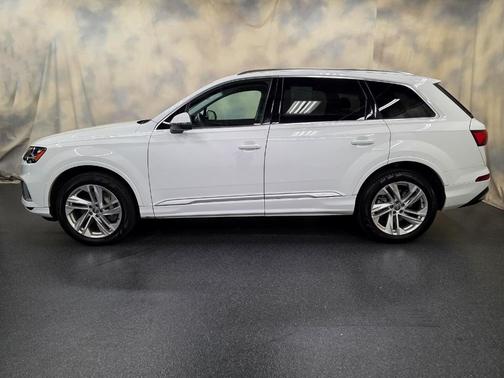 2020 Audi Q7 45 Premium