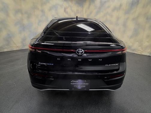 2025 Toyota Crown Platinum