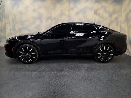 2025 Toyota Crown Platinum