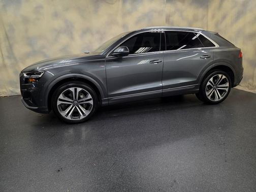 2020 Audi Q8 55 Premium Plus