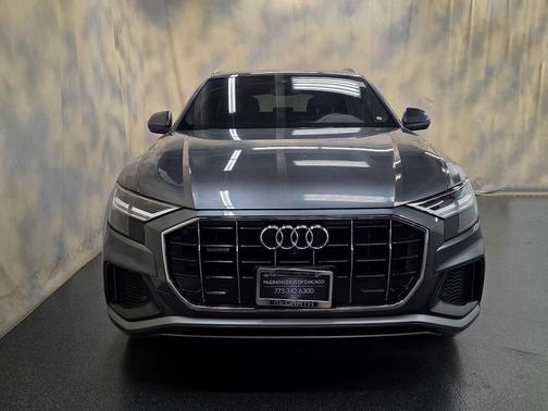 2020 Audi Q8 55 Premium Plus