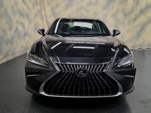 2025 Lexus ES 350 Ultra Luxury
