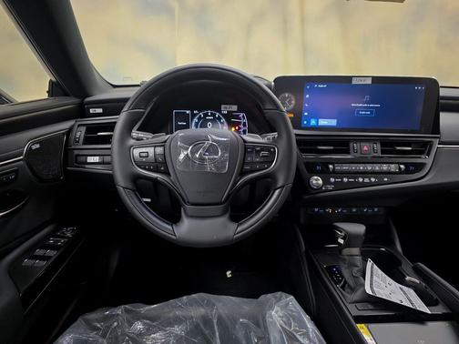 2025 Lexus ES 350 Ultra Luxury