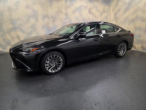 2025 Lexus ES 350 Ultra Luxury