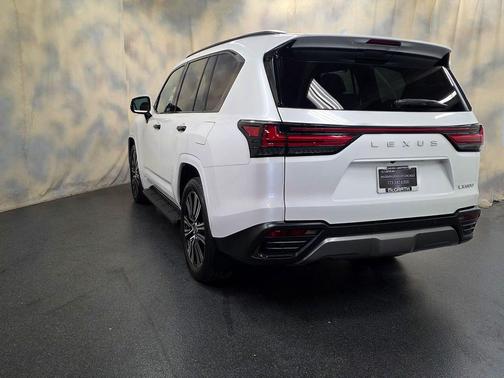 Eminent White Pearl 2023 Lexus LX 600 Luxury