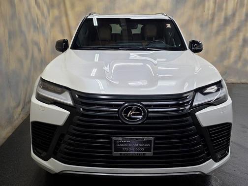 Eminent White Pearl 2023 Lexus LX 600 Luxury