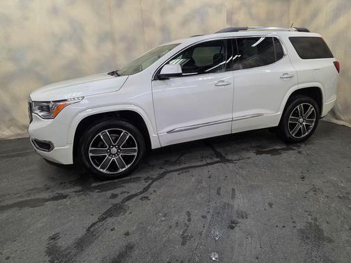 White Frost Tricoat 2018 GMC Acadia Denali