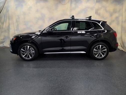 2022 Audi Q5 45 S line Premium