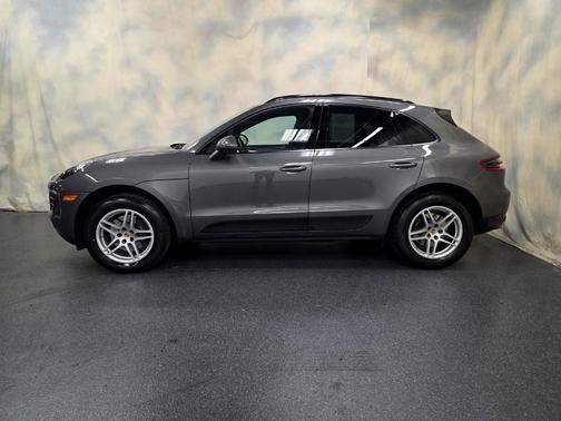 2017 Porsche Macan Base