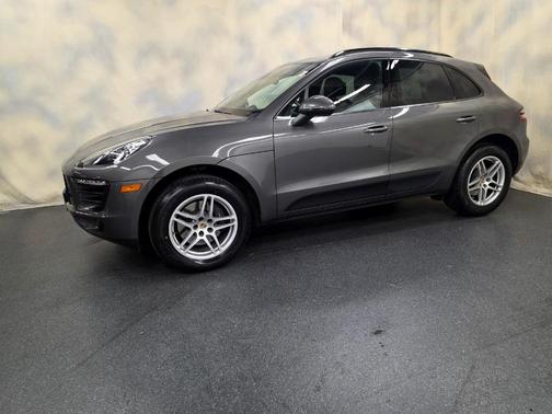 2017 Porsche Macan Base