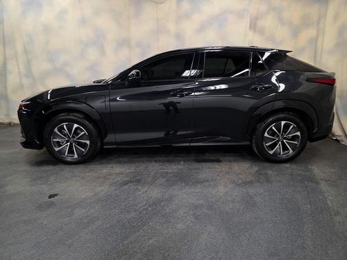 2023 Lexus RZ 450e Premium