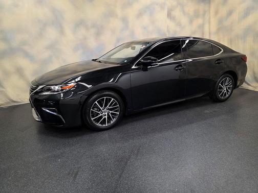 2017 Lexus ES 350 Base
