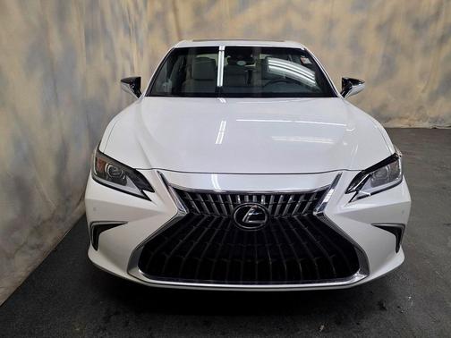 2025 Lexus ES 350 Base