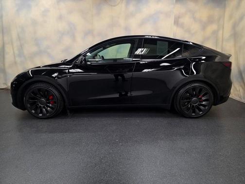 2022 Tesla Model Y Performance Dual Motor All-Wheel Drive