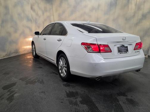 2011 Lexus ES 350 Base