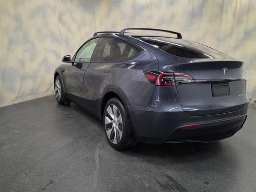 Midnight Silver Metallic 2021 Tesla Model Y Long Range Dual Motor All-Wheel Drive