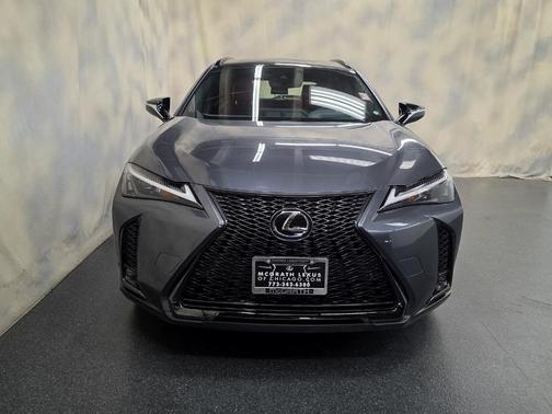 2023 Lexus UX 250h F SPORT Handling