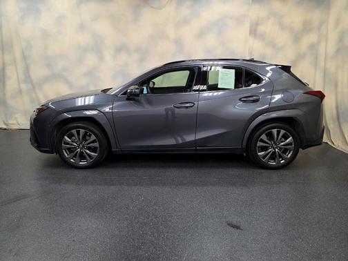2023 Lexus UX 250h F SPORT Handling
