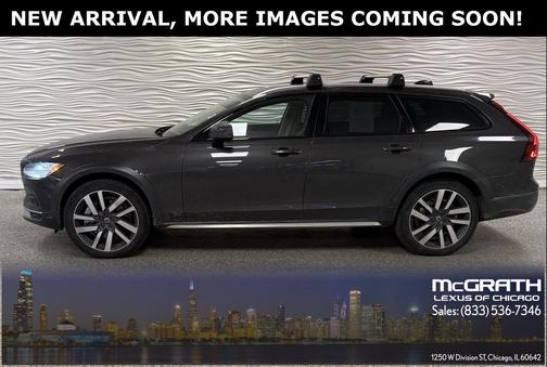 2021 Volvo V90 Cross Country T6