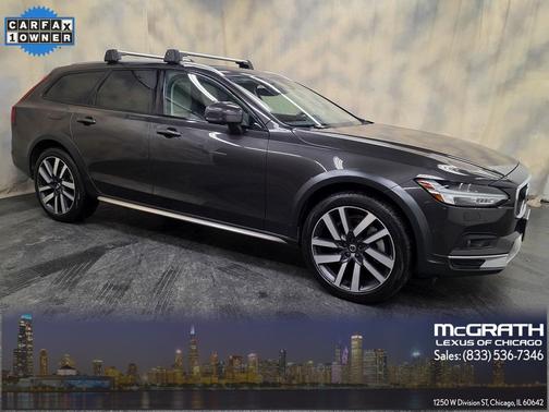 2021 Volvo V90 Cross Country T6