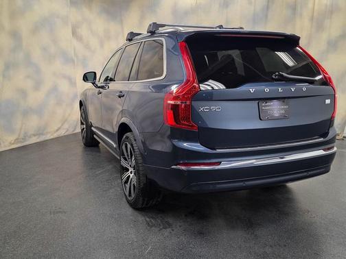 2024 Volvo XC90 Recharge Plug-In Hybrid T8 Ultimate Bright Theme 7-Seater