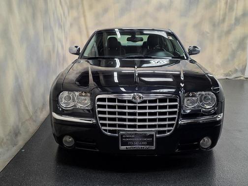 2005 Chrysler 300C Base