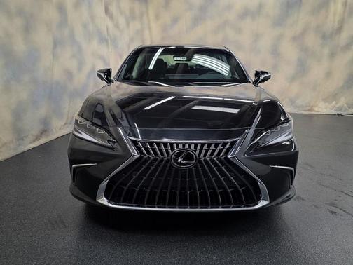 2025 Lexus ES 300h Ultra Luxury