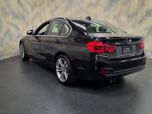 2018 BMW 330 xDrive