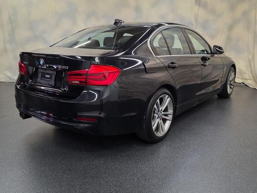 2018 BMW 330 xDrive
