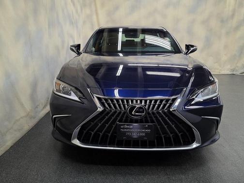2022 Lexus ES 350 Base