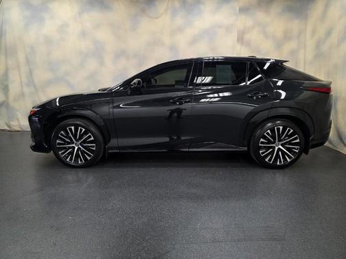 2023 Lexus RZ 450e Premium