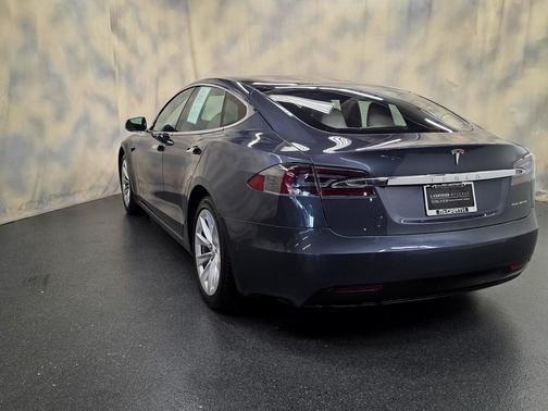 2020 Tesla Model S Long Range Plus