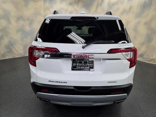 2021 GMC Acadia SLT