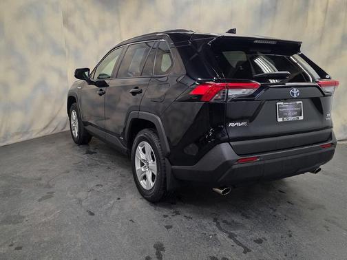 2019 Toyota RAV4 Hybrid XLE