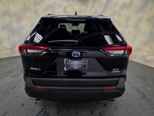 2019 Toyota RAV4 Hybrid XLE