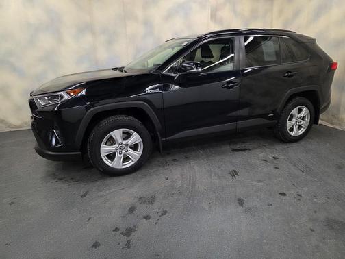 2019 Toyota RAV4 Hybrid XLE
