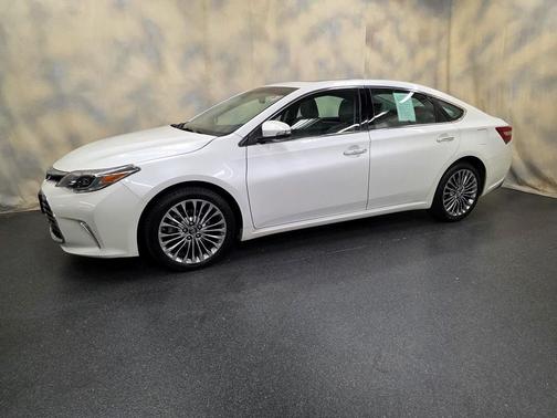 2016 Toyota Avalon Limited