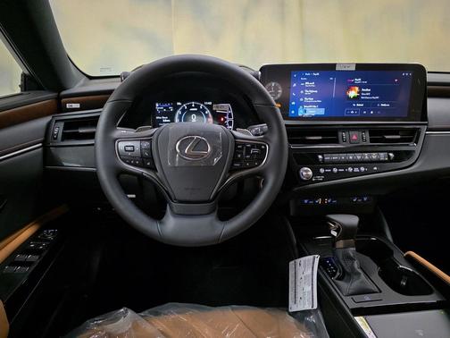 2025 Lexus ES 350 Base
