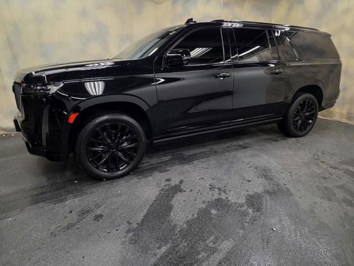 2022 Cadillac Escalade ESV Sport