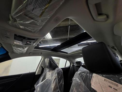 2025 Lexus ES 350 Luxury