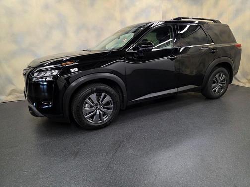 2024 Nissan Pathfinder SV 4WD